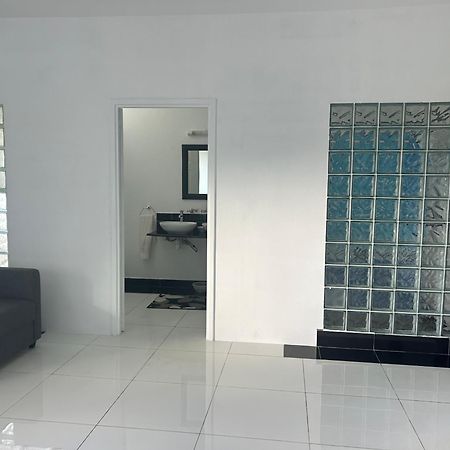 The Olive Tree Apartment Misere Bagian luar foto